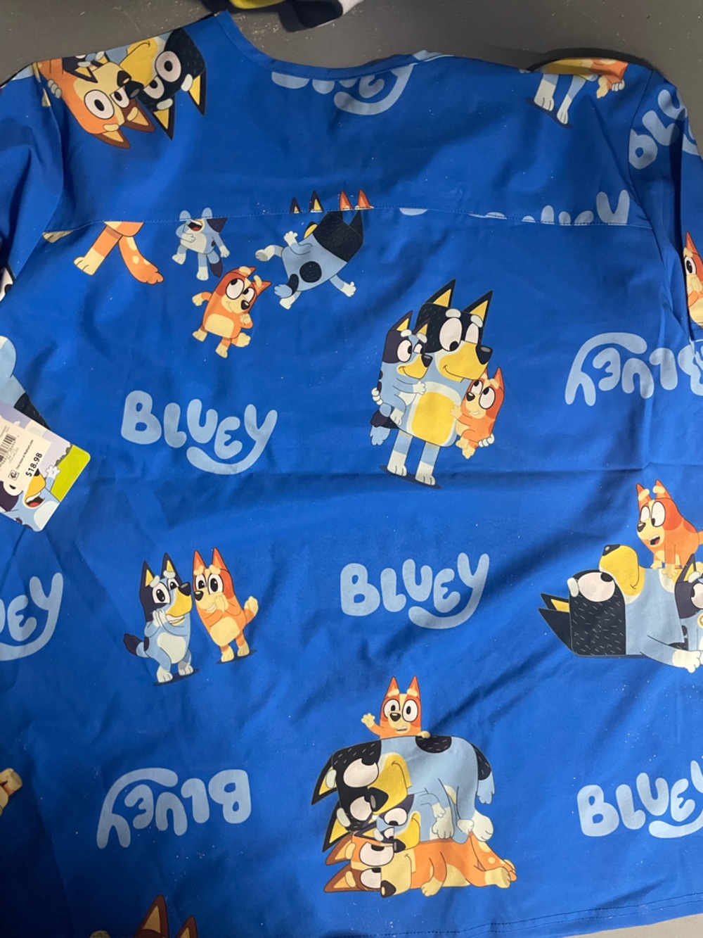 NWT Bluey Cartoon Scrubs Shirt Nurse - Bright Blue Size 2XL - Picture 2 of 2